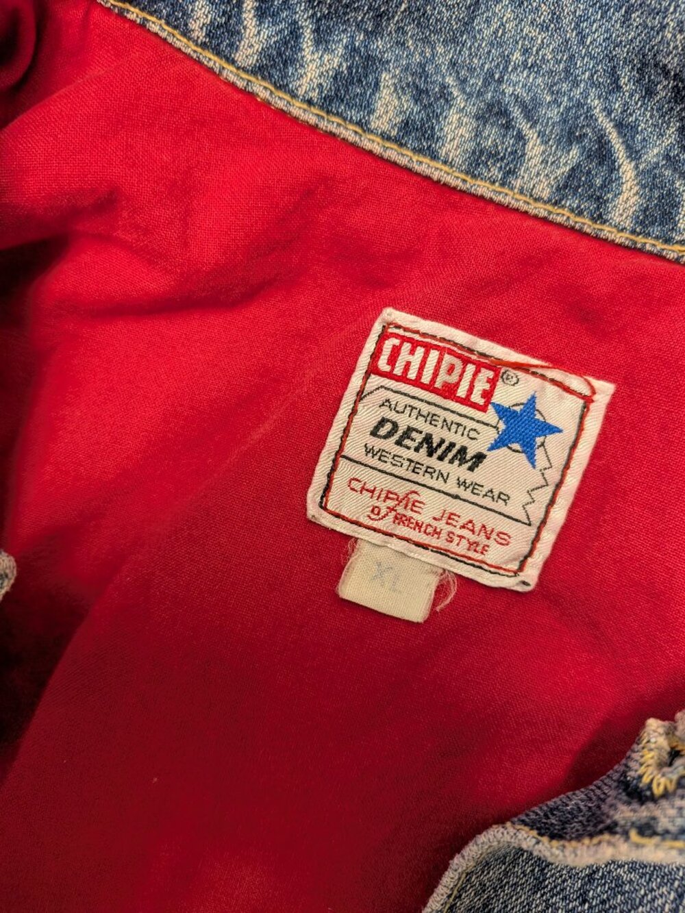 Rare 80s Vintage Chipie Denim Trucker Jacket - Hidden Cuff Graphics - Size XL - Picture 4 of 10